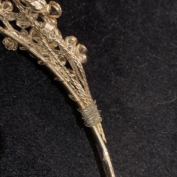 Bridal tiara - Picture 5 of 8